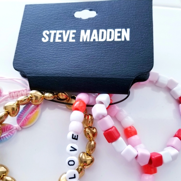 Steve Madden Set of 4 Frienship Bracelets New - Picture 3 of 7